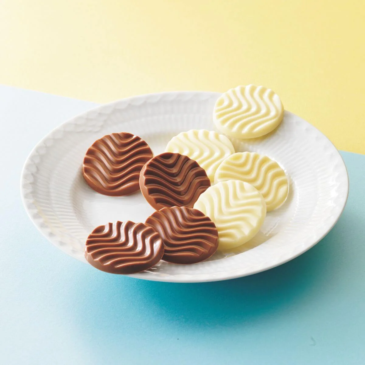 Pure Chocolate "Creamy Milk & White" - Image 3